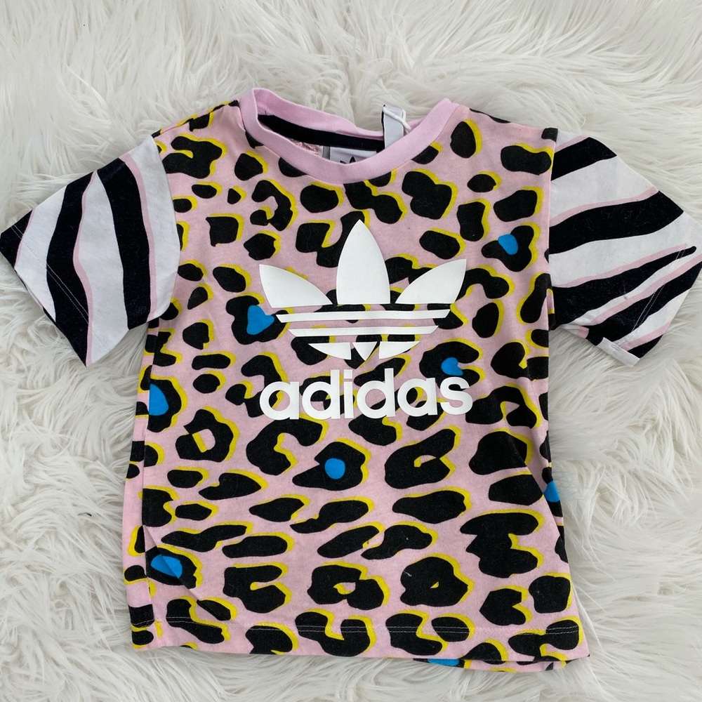 Adidas T-shirt